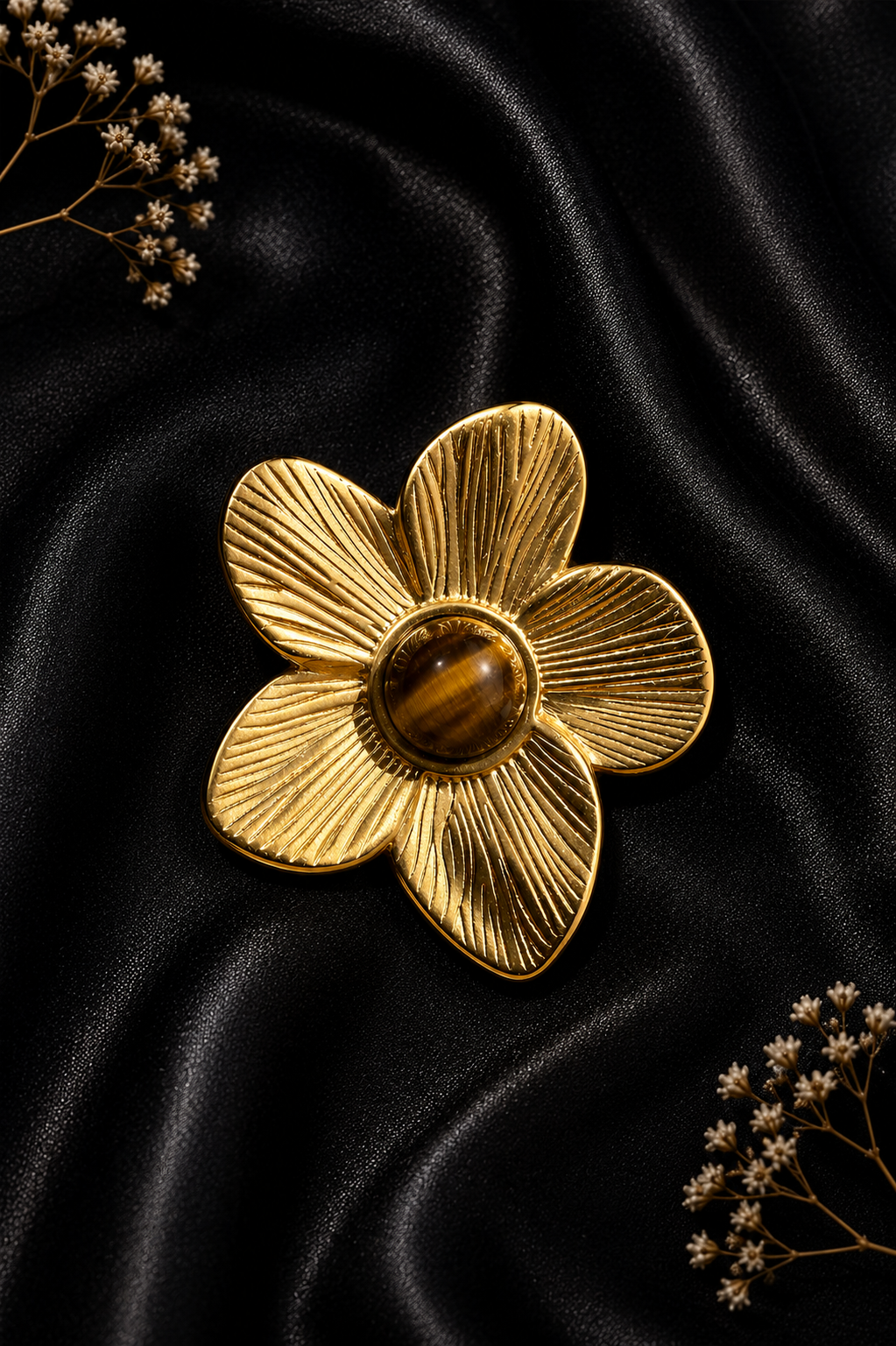Bague fleur sculpturale - dorée et pierre